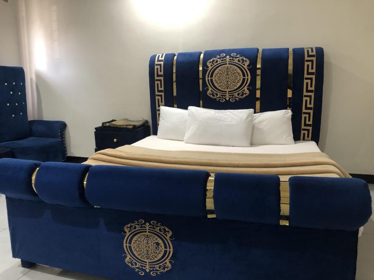 Hotel Islamabad Crown Rávalpindí Exteriér fotografie